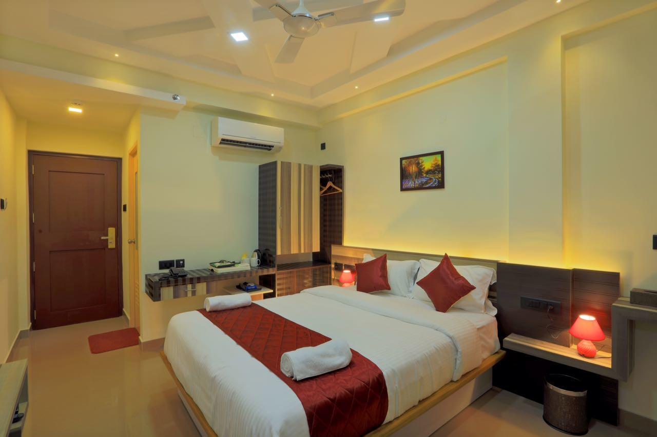 מלון Kochi Kenz Residency מראה חיצוני תמונה