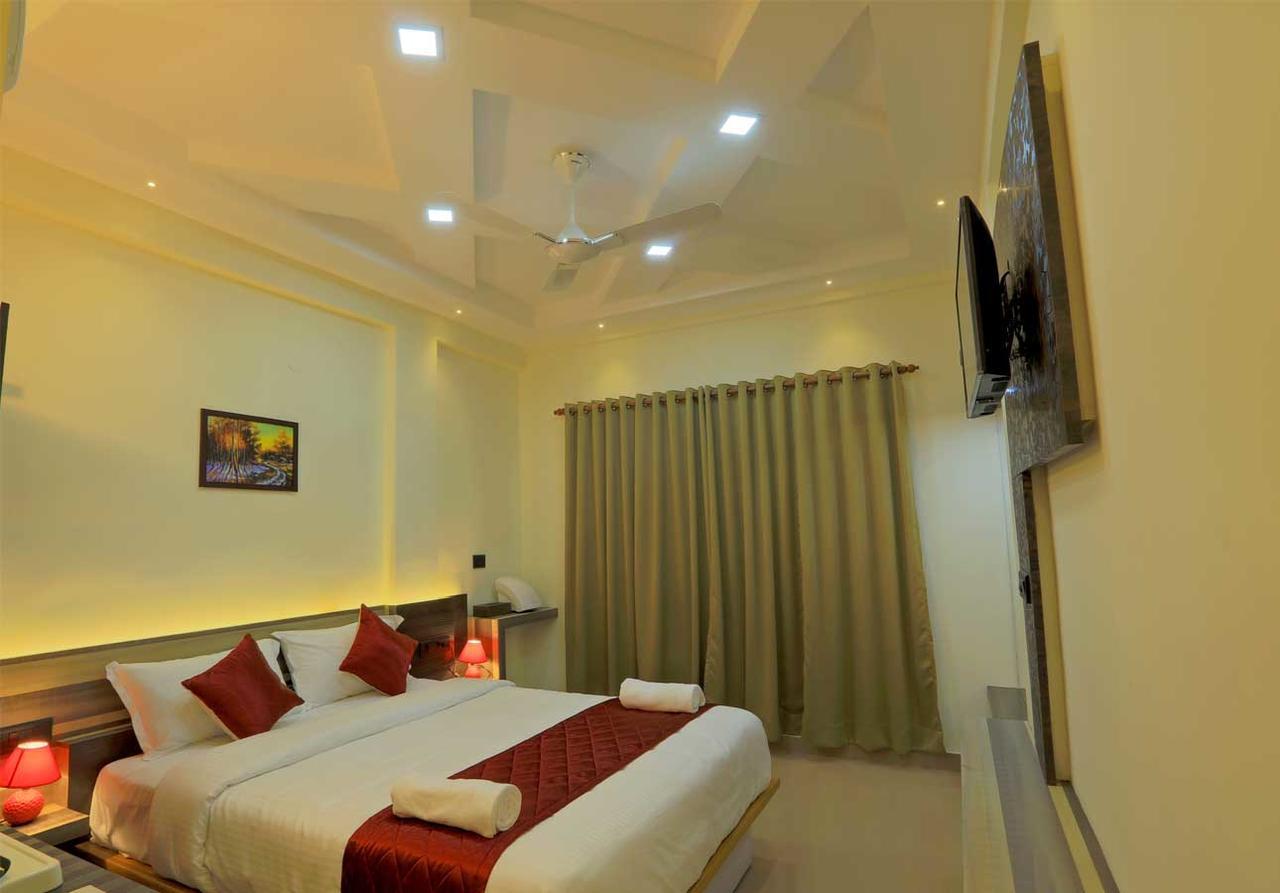 מלון Kochi Kenz Residency מראה חיצוני תמונה